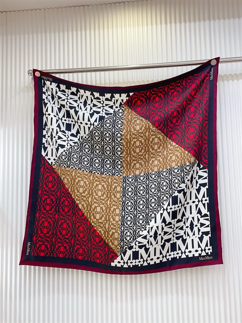 MaxMara Scarves wholesale